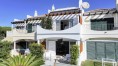 Krásná řadová vila u golfového hřiště na prodej, Vale do Lobo, Algarve
