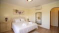 Elegantní řadová vila s bazénem v soukromém kondominiu na prodej, Vilamoura, Algarve