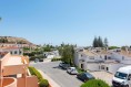Moderní vila s bazénem 500m od pláže na prodej, Luz, Algarve