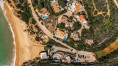 Vila s výhledem na moře, pár metrů od pláže na prodej, Ferragudo, Algarve