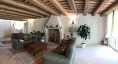 Elegantní dvoupodlažní vila v Montecassianu