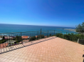Samostatná vila s úchvatným výhledem na moře v Cipresse
