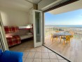 Apartmán s výhledem na moře u soukromé pláže na prodej, Porto Santa Margherita