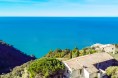 Luxusní statek s výhledem na moře na prodej, Liguria