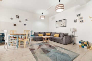 Dům v centru malebné vesničky v pěší vzdálenosti od pláže na prodej, Alvor, Algarve