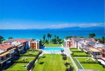 Exkluzivní apartmán na břehu jezera v Castelnuovo del Garda  na prodej