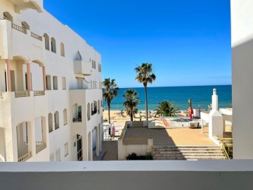 Moderní apartmán 50m od pláže s výhledem na moře na prodej, Algarve