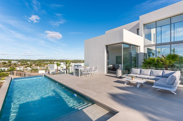 Luxusní vila u golfu na Costa Blanca na prodej
