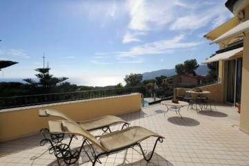 Velká vila v Marina di Andora na prodej