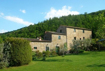 Historická usedlost na prodej s výhledem, Cortona