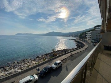 Apartmán na pláži v Alassiu