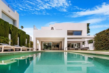 Luxusní vila na prodej Puerto Banús