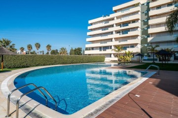Luxusní byt na prodej s bazénem, v blízkosti pláže, v soukromém kondominiu s bazénem, v přístavu Vilamoura, Algarve