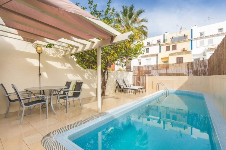Řadová vila s bazénem a výhledem na přístav na prodej, Vilamoura, Algarve