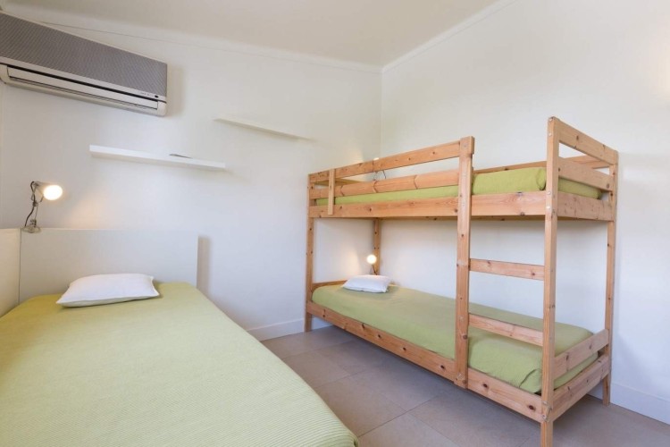 Řadová vila s bazénem a výhledem na přístav na prodej, Vilamoura, Algarve