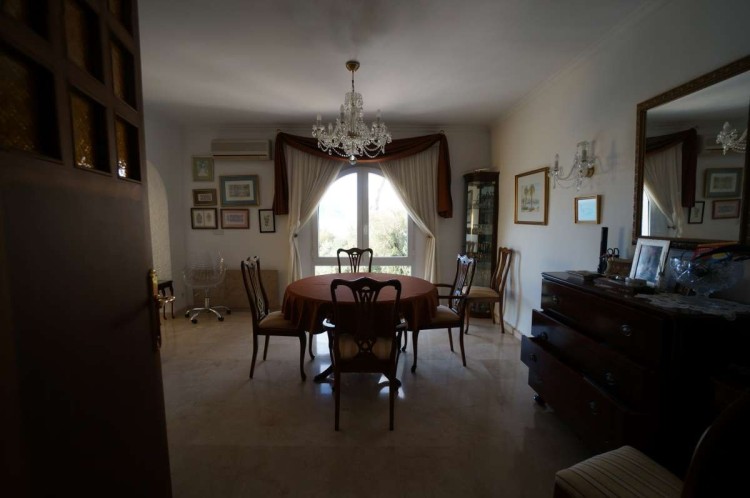 Krásná villa s výhledem na moře na prodej v Benisse