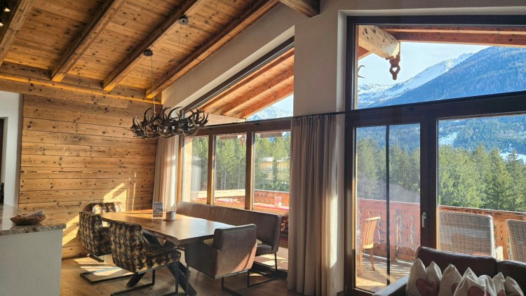 Luxusní ski-in ski-out chalet na prodej, Neukirchen