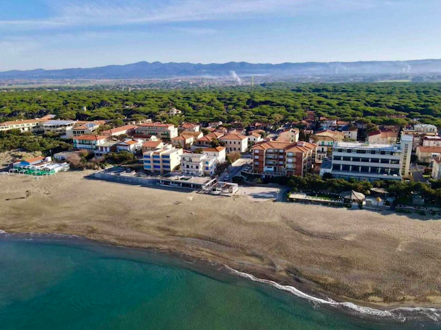Dům se zahradou jen 200m od pláže v Marina di Castagneto Carducci