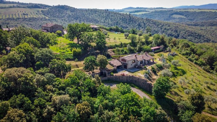 Krásná vila po rekonstrukci na prodej, Volterra