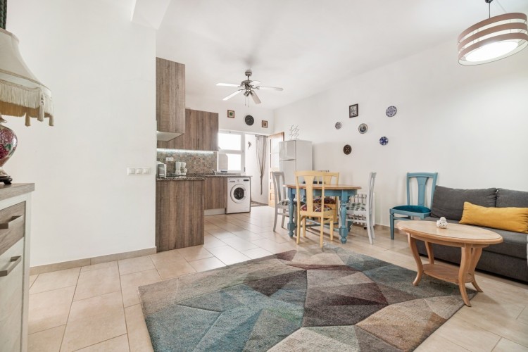 Dům v centru malebné vesničky v pěší vzdálenosti od pláže na prodej, Alvor, Algarve