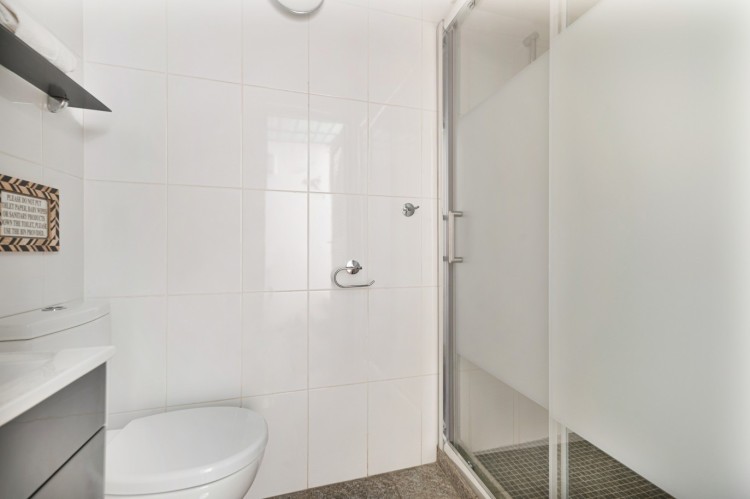 Dům v centru malebné vesničky v pěší vzdálenosti od pláže na prodej, Alvor, Algarve