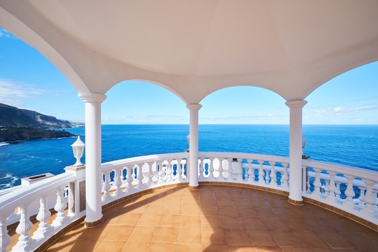 Luxusní vila na útesu na Tenerife