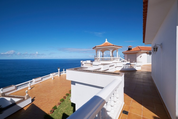 Luxusní vila na útesu na Tenerife