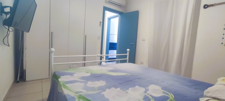 Vila s bazénem nedaleko pláží na prodej, Boncore