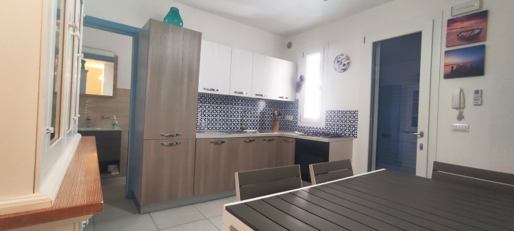 Vila s bazénem nedaleko pláží na prodej, Boncore