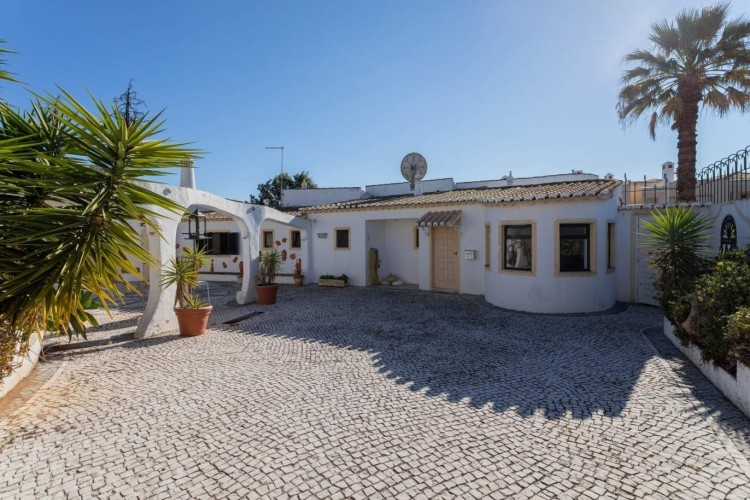Výjimečná nemovitost s výhledem na moře blízko pláže Praia da Luz na prodej, Algarve
