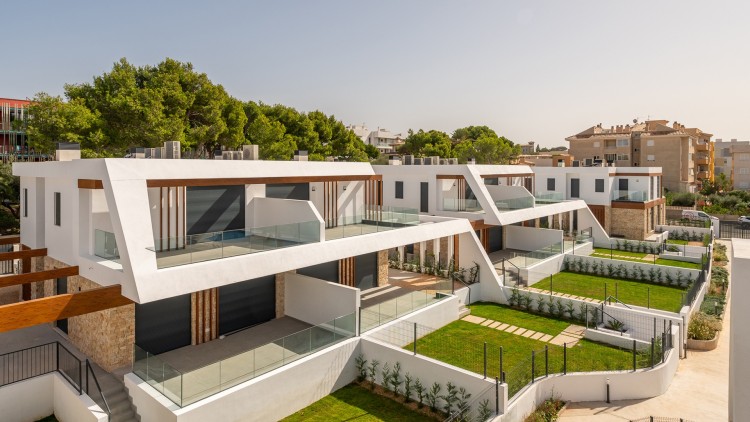 Nové luxusní vily a bungalovy na pobřeží, Cala Ratjada, Mallorca
