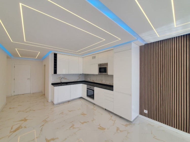 Moderní apartmán 50m od pláže s výhledem na moře na prodej, Algarve