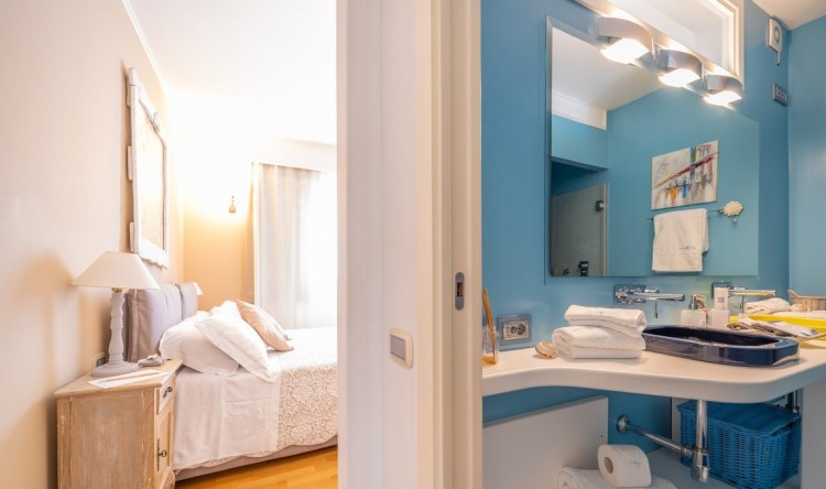 Exkluzivní vila s bazénem a lázněmi v Olbia