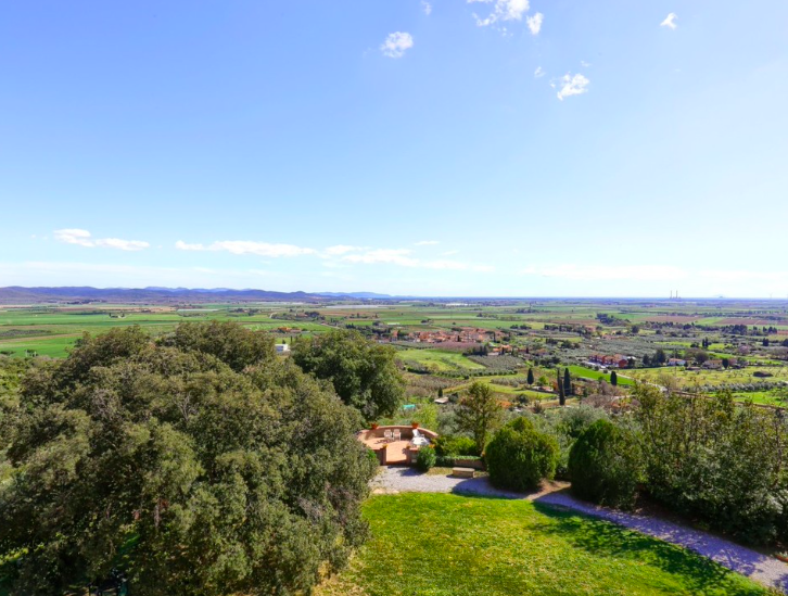 Impozantní vila s výhledem na moře u Campiglia Marittima