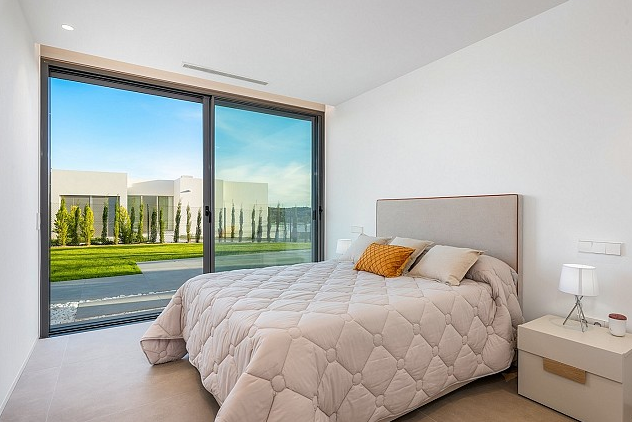 Luxusní vila u golfu na Costa Blanca na prodej