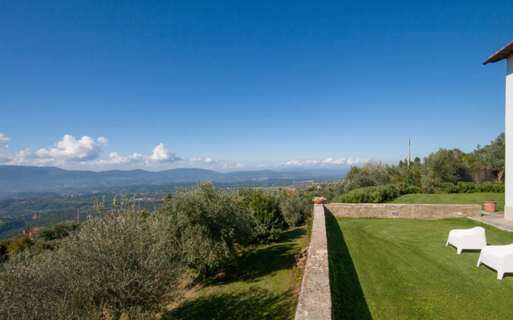 Historická vila po rekonstrukci na prodej neleko Florencie