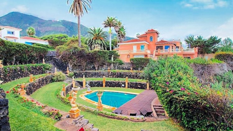 Luxusní vila přímo u moře na prodej, Tenerife