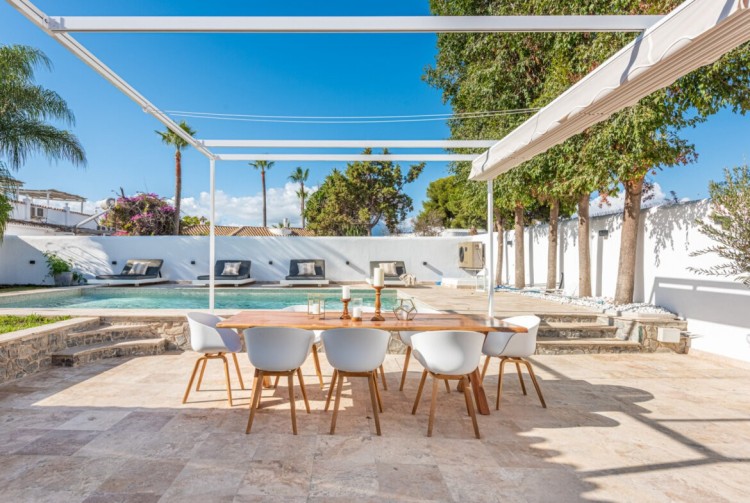 Krásná vila na prodej v Nueva Andalucia, Estepona