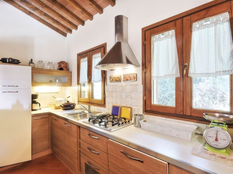 Rustikální vila na prodej v Sasetta