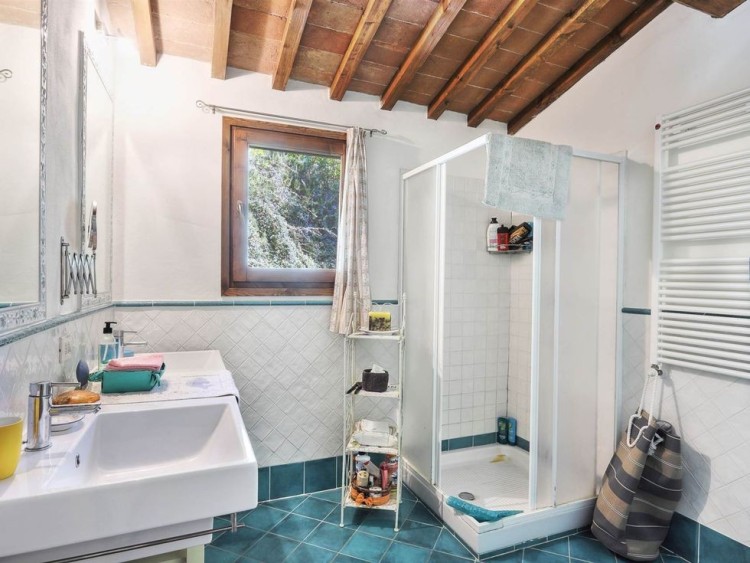 Rustikální vila na prodej v Sasetta