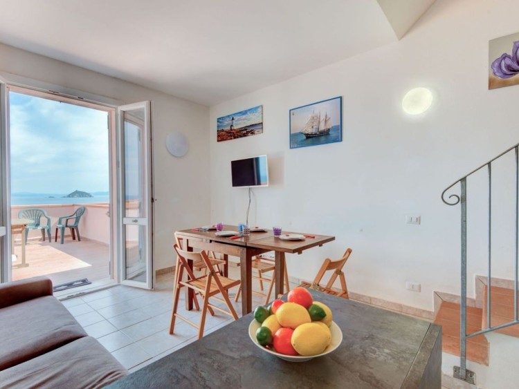 Krásný byt na prodej s výhledem na moře, Cavo, Elba