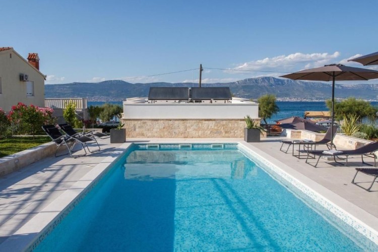 Krásný dům na prodej  s výhledem na moře, Trogir/Čiovo