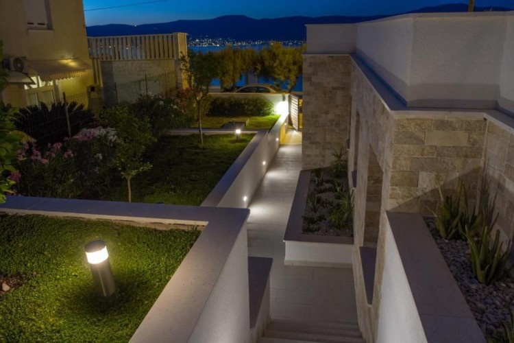 Krásný dům na prodej  s výhledem na moře, Trogir/Čiovo