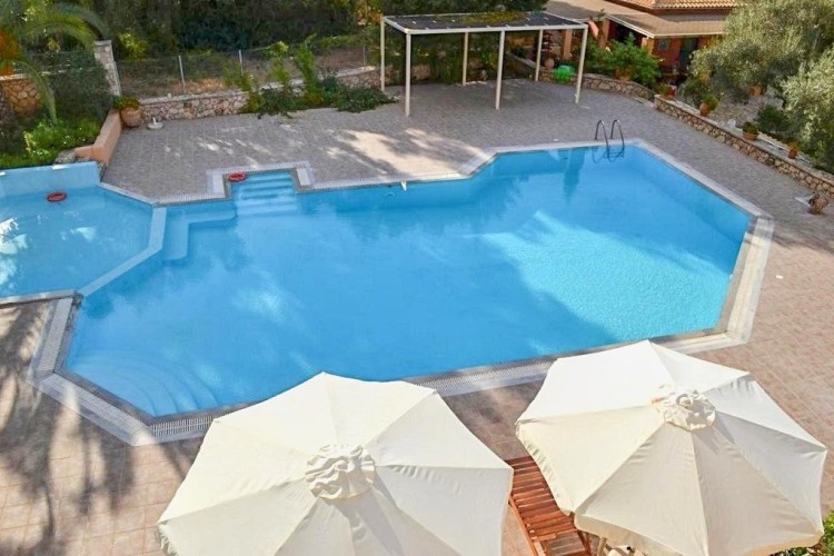 Apartmánový dům na prodej Lefkada