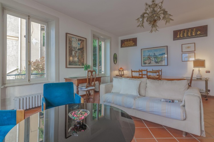 Stylový apartmán u jezera Lago di Como na prodej, Varenna