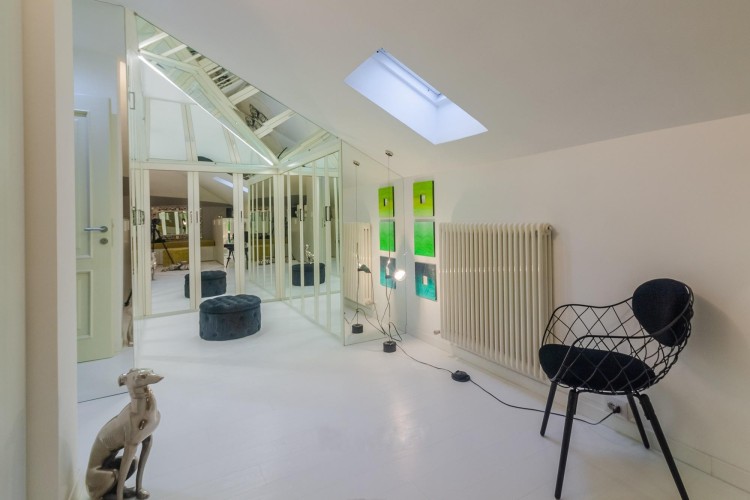 Elegantní apartmán u jezera Lago di Como na prodej, Pina