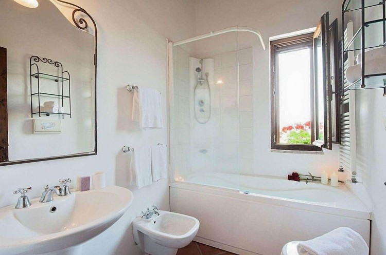 Krásná toskánská vila na prodej nedaleko Sieny