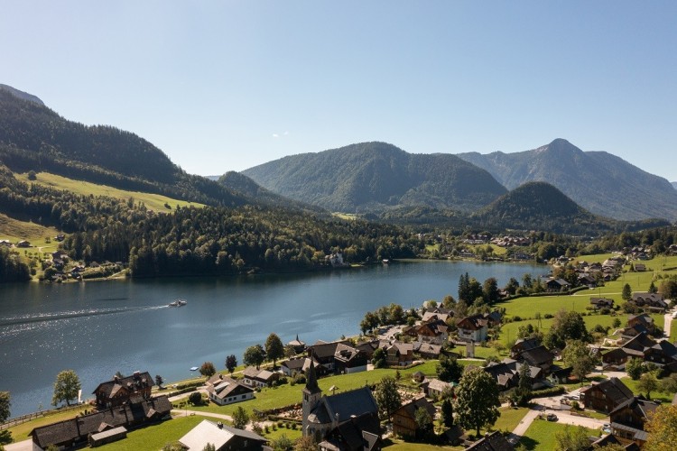 Nové byty s výhledem na jezero, Grundlsee