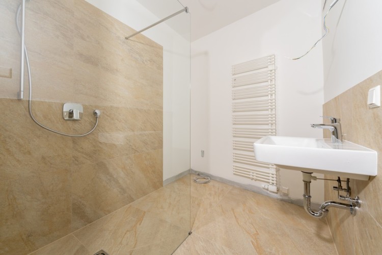 Byt bez povinného pronájmu, Grundlsee