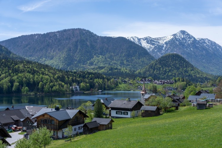 Byt bez povinného pronájmu, Grundlsee